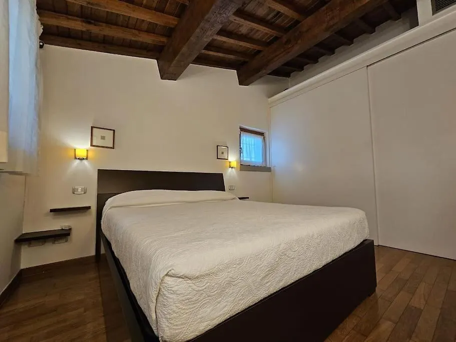 Casina Rossa Apartment Tavarnuzze Italy