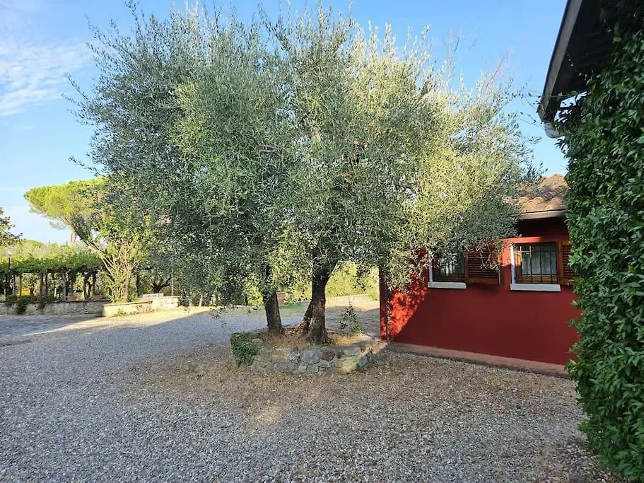 Casina Rossa Apartment Tavarnuzze
