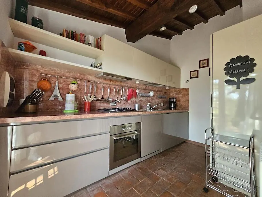 Casina Rossa Lägenhet Tavarnuzze